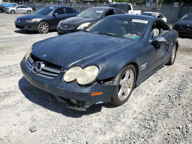 WDBSK75F63F044402 - 2003 MERCEDES-BENZ SL 500R GRAY photo 2