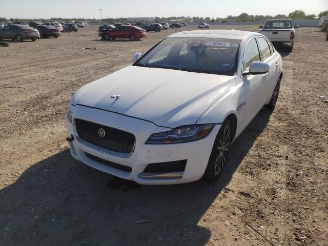 SAJBE4BV0HCY47476 - 2017 JAGUAR XF PRESTIG WHITE photo 2