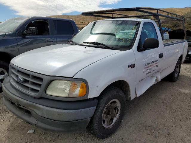 2FTRF17263CA33391 - 2003 FORD F150 WHITE photo 2