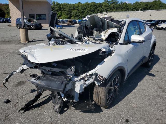 NMTKHMBX0LR116348 - 2020 TOYOTA C-HR XLE WHITE photo 2