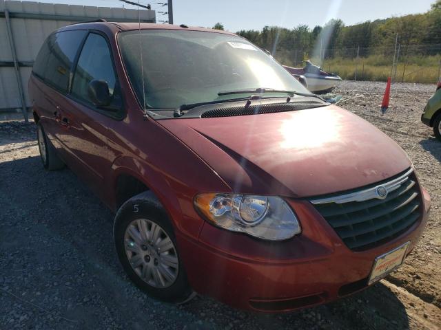 2A4GP44R77R341285 - 2007 CHRYSLER TOWN & COU RED photo 1