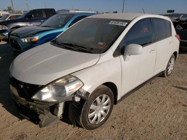 3N1BC1CP4BL512061 - 2011 NISSAN VERSA WHITE photo 2