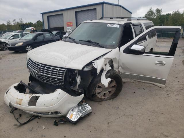 5LMJJ3J57BEJ04920 - 2011 LINCOLN NAVIGATOR 白色 照片 2