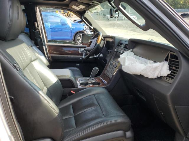 5LMJJ3J57BEJ04920 - 2011 LINCOLN NAVIGATOR 白色 照片 5