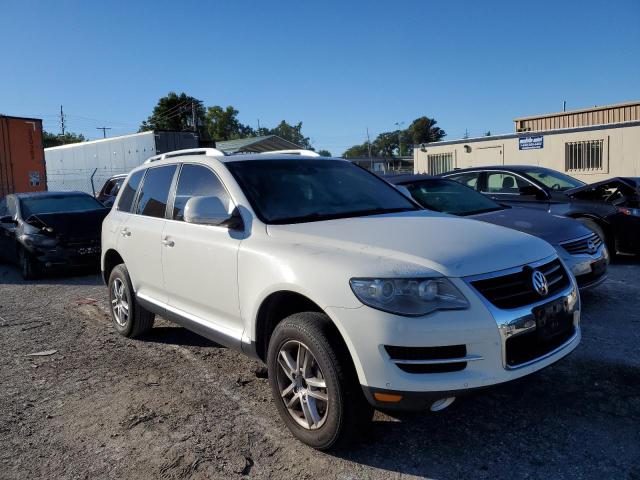 WVGBF7A96AD003908 - 2010 VOLKSWAGEN TOUAREG V6 WHITE photo 1