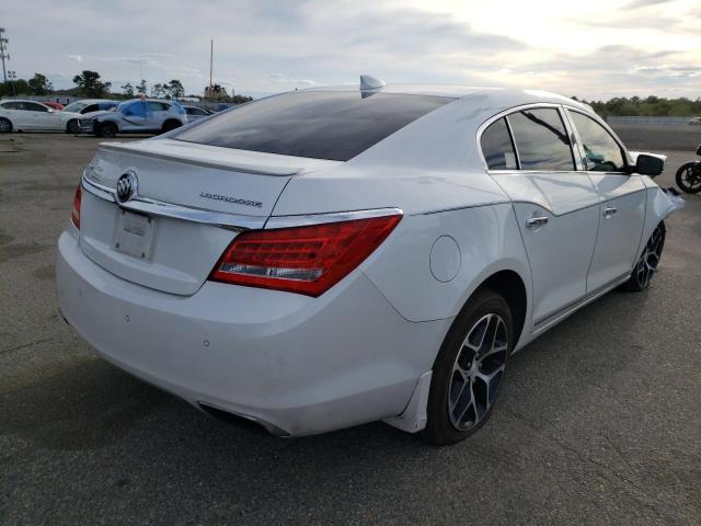 1G4G45G36GF272071 - 2016 BUICK LACROSSE S WHITE photo 4