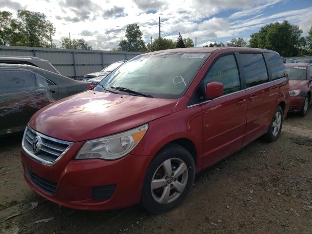 2V8HW34189R541634 - 2009 VOLKSWAGEN ROUTAN SE RED photo 2