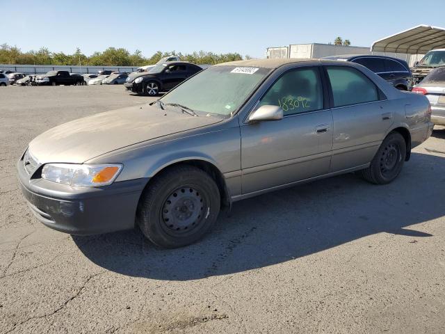 JT2BG22K4Y0521161 - 2000 TOYOTA CAMRY CE TAN photo 1