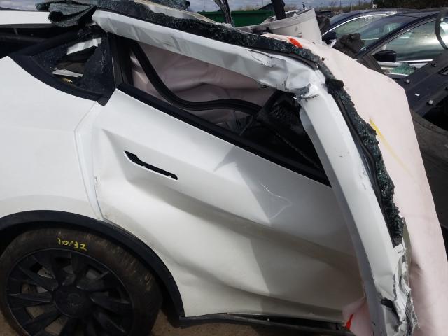 5YJYGDEEXMF082983 - 2021 TESLA MODEL Y أبيض صورة 6