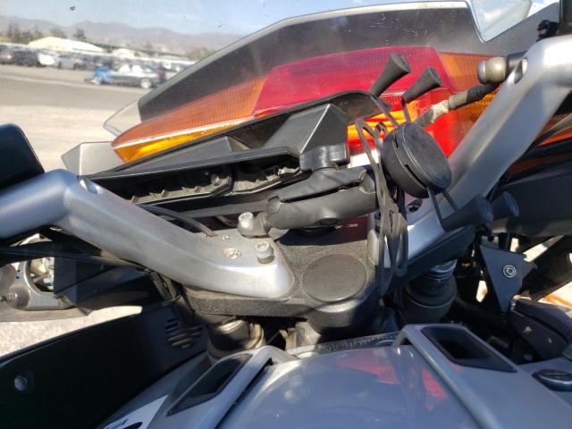 WB10388037ZT11600 - 2007 BMW R1200 RT SILVER photo 8