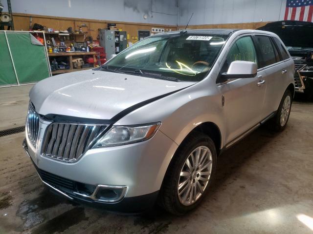 2LMDJ8JK0BBJ00064 - 2011 LINCOLN MKX SILVER photo 2