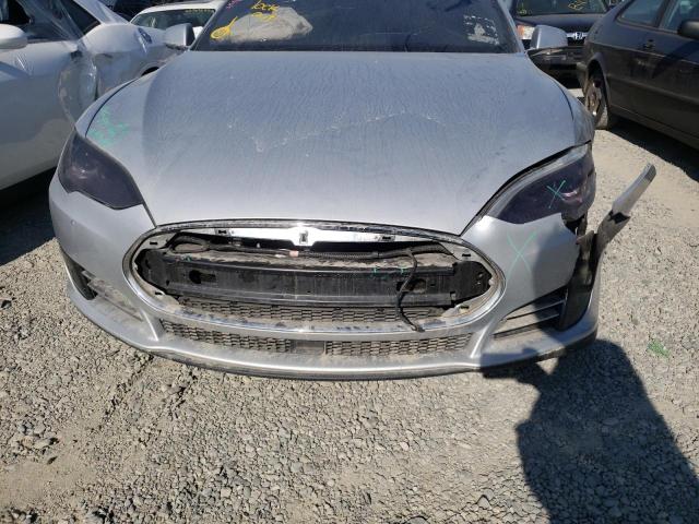 5YJSA1E22GF131660 - 2016 TESLA MODEL S SILVER photo 10