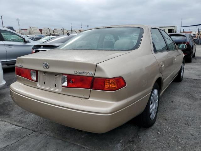 JT2BG22K510579141 - 2001 TOYOTA CAMRY CE GOLD photo 4