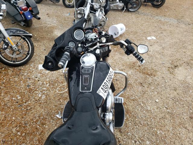 1HD1FCW181Y648112 - 2001 HARLEY-DAVIDSON FLHTCUI 黑色 照片 5