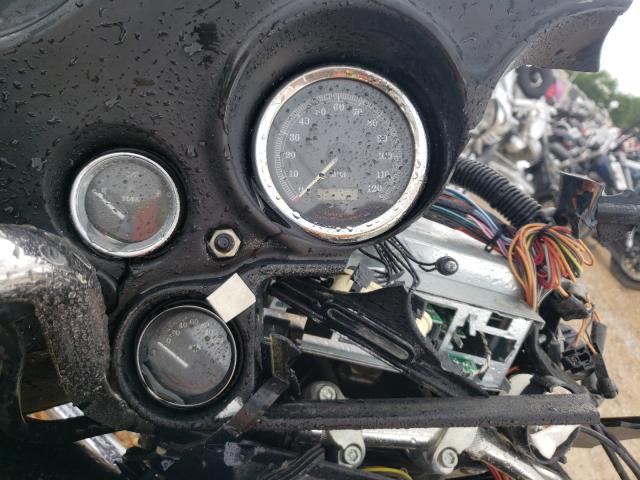 1HD1FCW181Y648112 - 2001 HARLEY-DAVIDSON FLHTCUI 黑色 照片 8