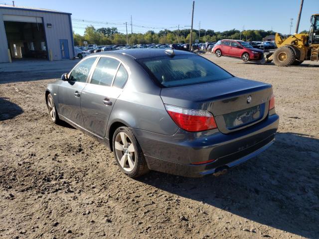 WBANV13518CZ53568 - 2008 BMW 528 XI GRAY photo 3