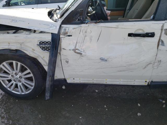 SALAK2D4XAA526843 - 2010 LAND ROVER LR4 HSE LU WHITE photo 9