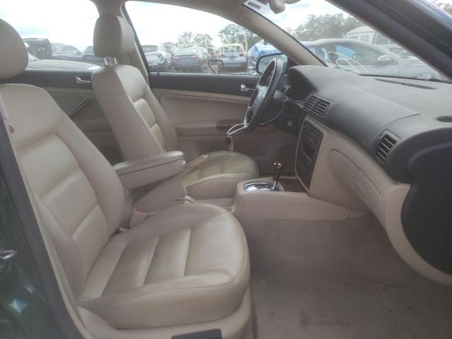 WVWLH63BX1E003532 - 2001 VOLKSWAGEN PASSAT GLX Yaşıl foto 5