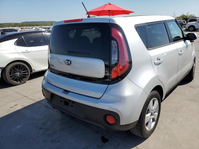 KNDJN2A24K7655189 - 2019 KIA SOUL SILVER photo 4