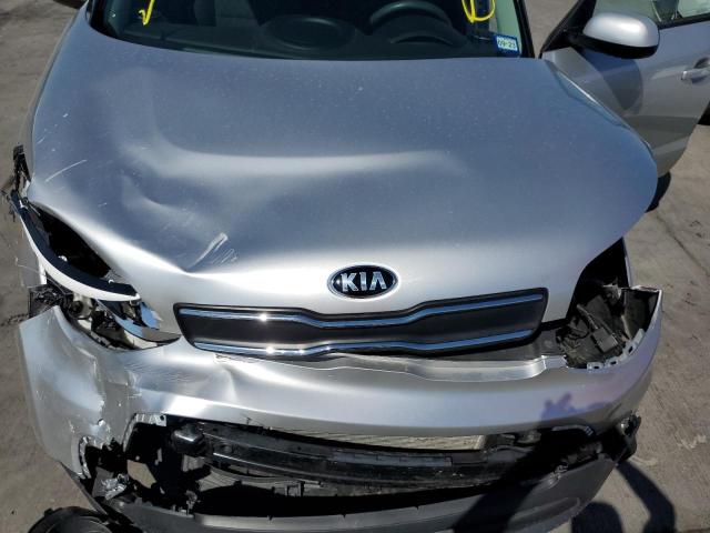 KNDJN2A24K7655189 - 2019 KIA SOUL SILVER photo 7