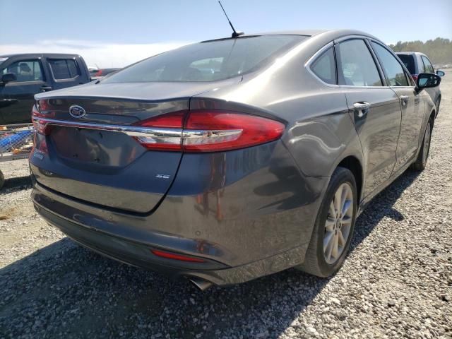 3FA6P0PU3HR303614 - 2017 FORD FUSION SE CHARCOAL photo 4