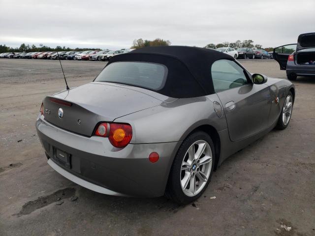 4USBT53504LU06587 - 2004 BMW Z4 3.0 GRAY photo 4