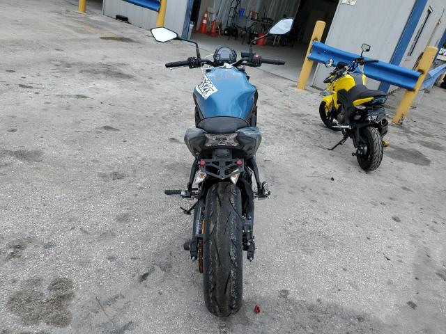 JKAEREG18KDA02689 - 2019 KAWASAKI ER650 G BLUE photo 6