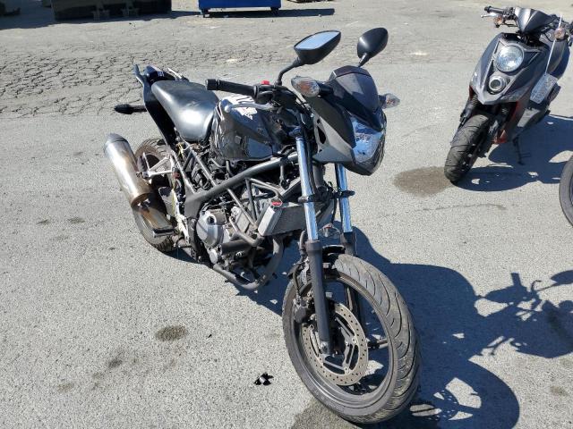 MLHNC5216G5200035 - 2016 HONDA CB300 F  photo 1