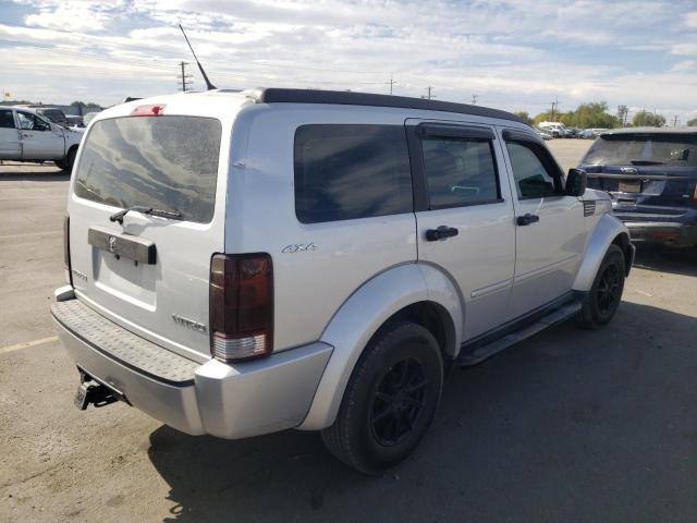 1D4PU2GK2BW516160 - 2011 DODGE NITRO SE SILVER photo 4