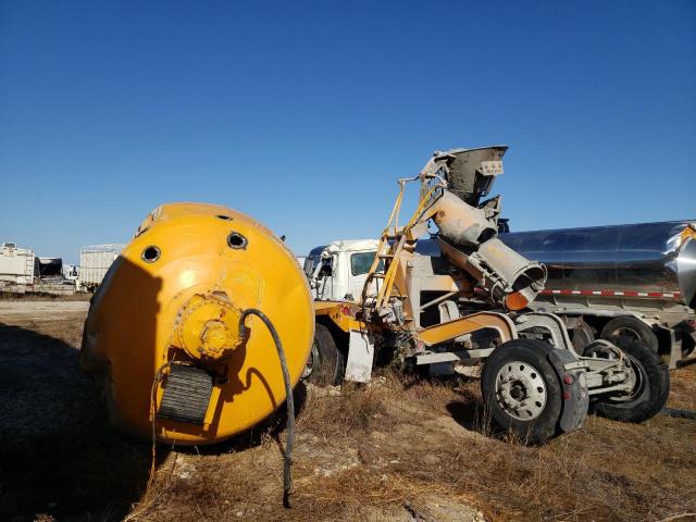 1M2AX04C4FM022973 - 2015 MACK 700 GU700 RED photo 3