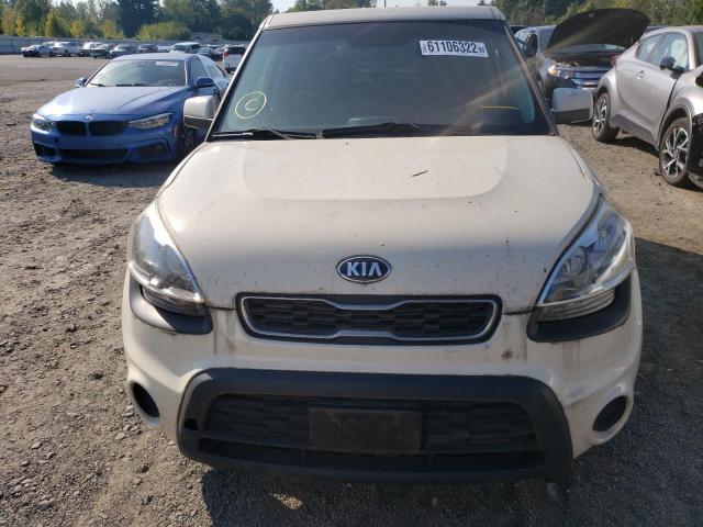 KNDJT2A53D7763192 - 2013 KIA SOUL WHITE photo 9