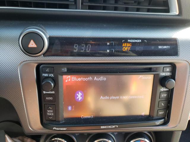 JTKJF5C71F3090848 - 2015 TOYOTA SCION TC Beyaz fotoğraf 9