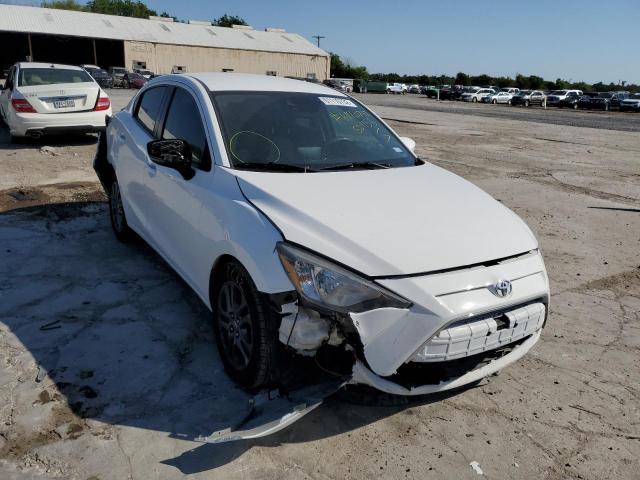 3MYDLBYV0KY521153 - 2019 TOYOTA YARIS L WHITE photo 1