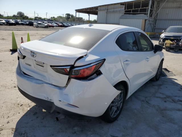 3MYDLBYV0KY521153 - 2019 TOYOTA YARIS L WHITE photo 4