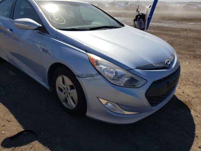 KMHEC4A4XCA047553 - 2012 HYUNDAI SONATA HYB SILVER photo 9