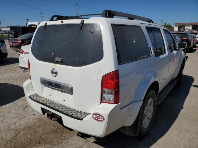 5N1AR18W45C776321 - 2005 NISSAN PATHFINDER WHITE photo 4