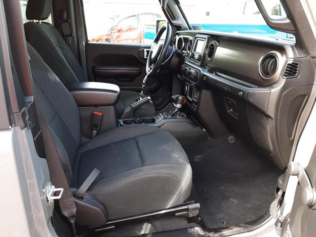 1C4GJXAN0JW233356 - 2018 JEEP WRANGLER S 灰色 照片 5