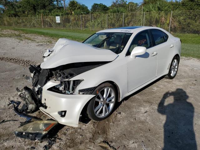 JTHBK262665019220 - 2006 LEXUS IS 250 WHITE photo 2