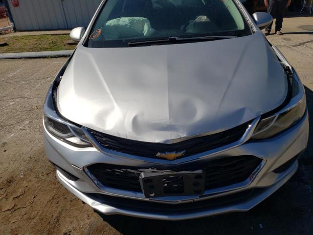 3G1BE5SM2GS605138 - 2016 CHEVROLET CRUZE LT SILVER photo 9