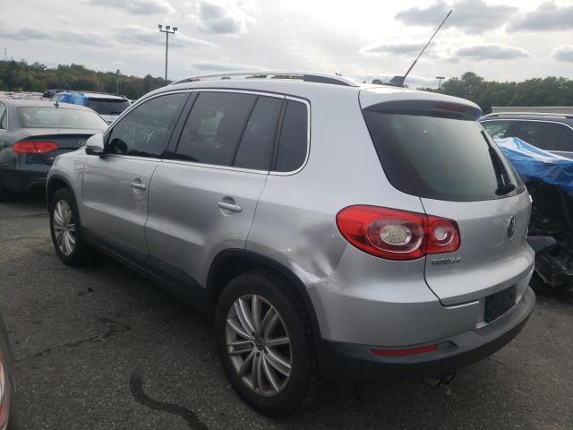 WVGBV75N99W541562 - 2009 VOLKSWAGEN TIGUAN SE SILVER photo 3