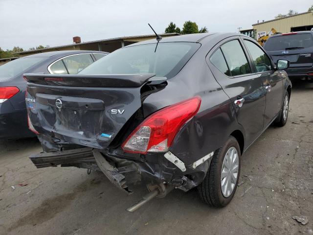 3N1CN7AP0FL943958 - 2015 NISSAN VERSA S SILVER photo 4