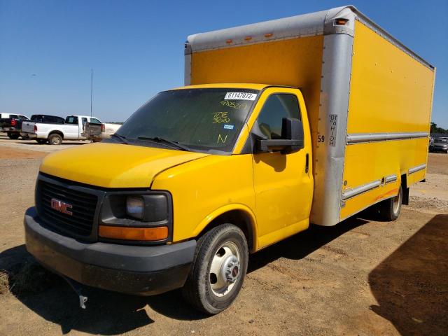 1GD374CG1C1905219 - 2012 GMC SAVANA CUT YELLOW photo 2