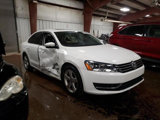 1VWBH7A3XDC054457 - 2013 VOLKSWAGEN PASSAT SE WHITE photo 1