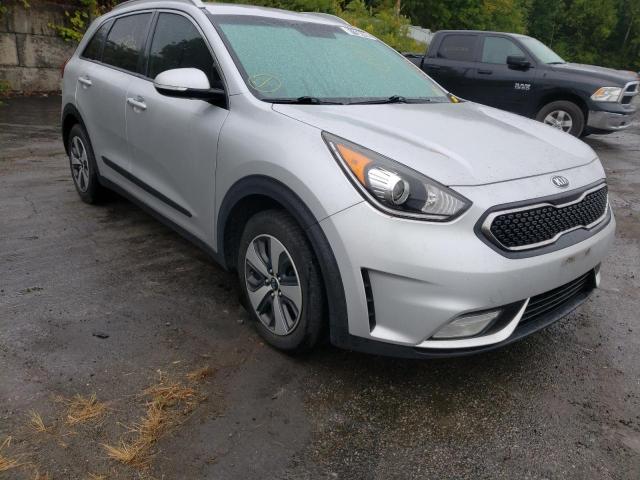 KNDCC3LC7H5054258 - 2017 KIA NIRO EX SILVER photo 1