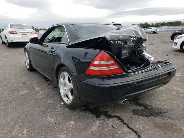 WDBKK65F54F305370 - 2004 MERCEDES-BENZ SLK 320 BLACK photo 3