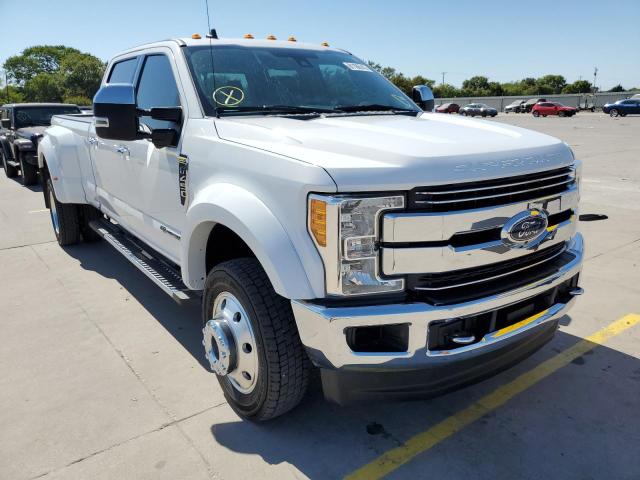 1FT8W4DT6KEG22699 - 2019 FORD F450 SUPER WHITE photo 1