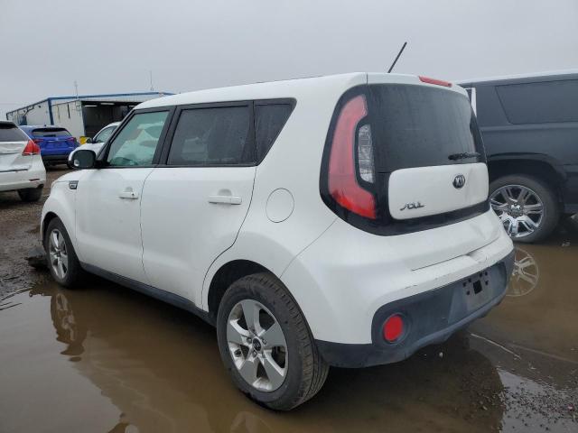 KNDJN2A23J7899155 - 2018 KIA SOUL WHITE photo 3