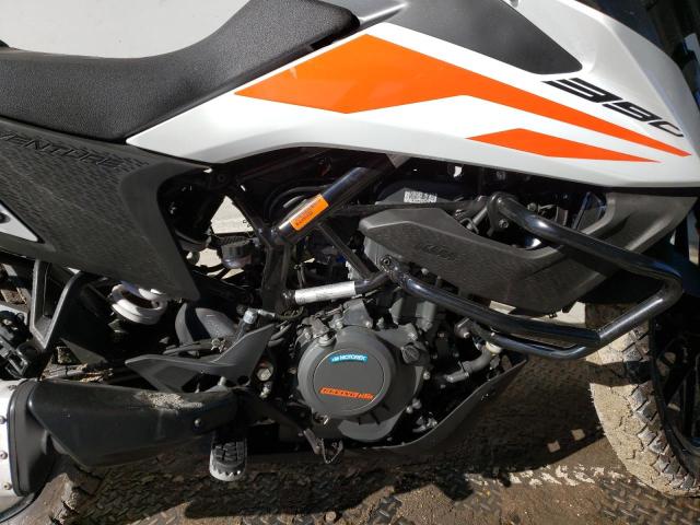 MD2JGJ401LC212239 - 2020 KTM 390 ADVENT WHITE photo 6