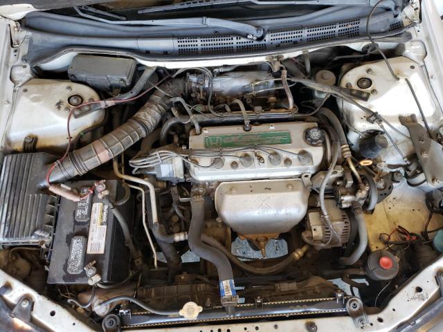 3HGCG6655YG704444 - 2000 HONDA ACCORD LX WHITE photo 7