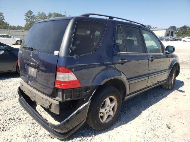 4JGAB54EXXA136864 - 1999 MERCEDES-BENZ ML 320 BLUE photo 4